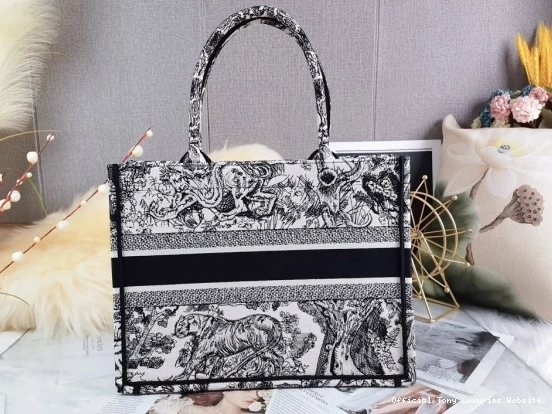 Tony Luxuries TOTE diro BOOK 0731